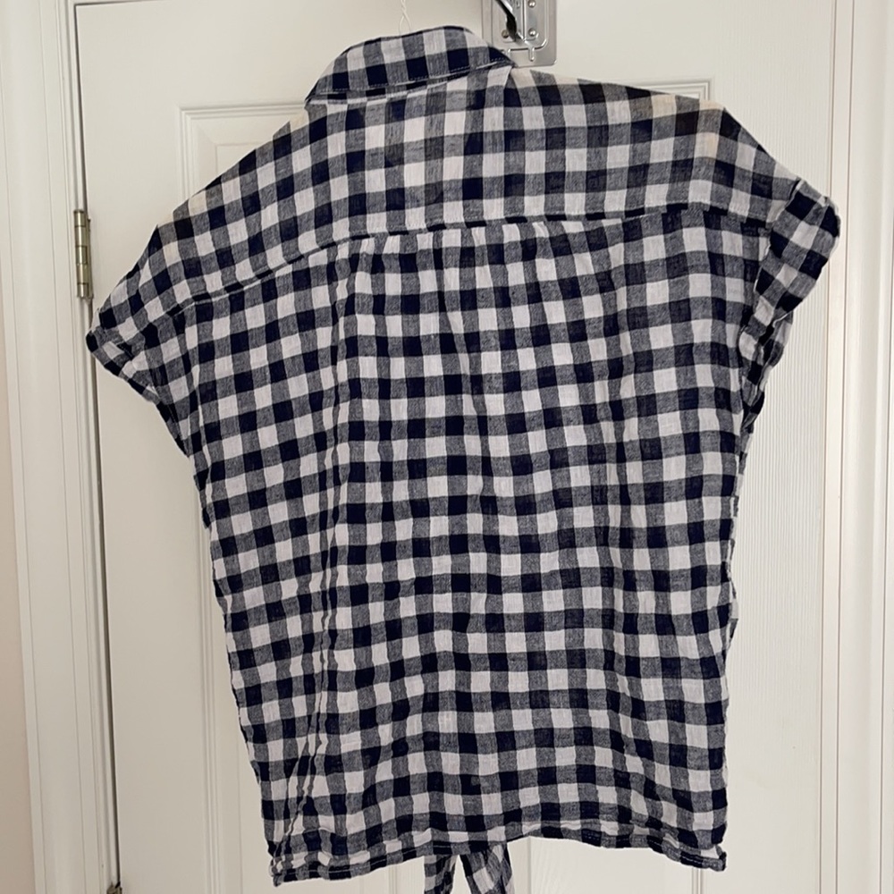 Old Navy Linen Tie Front Shirt - Medium - Picture 5 of 5